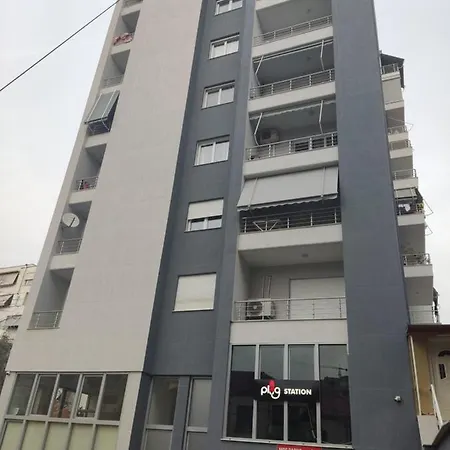 Bluehouse Pazari I Ri *
